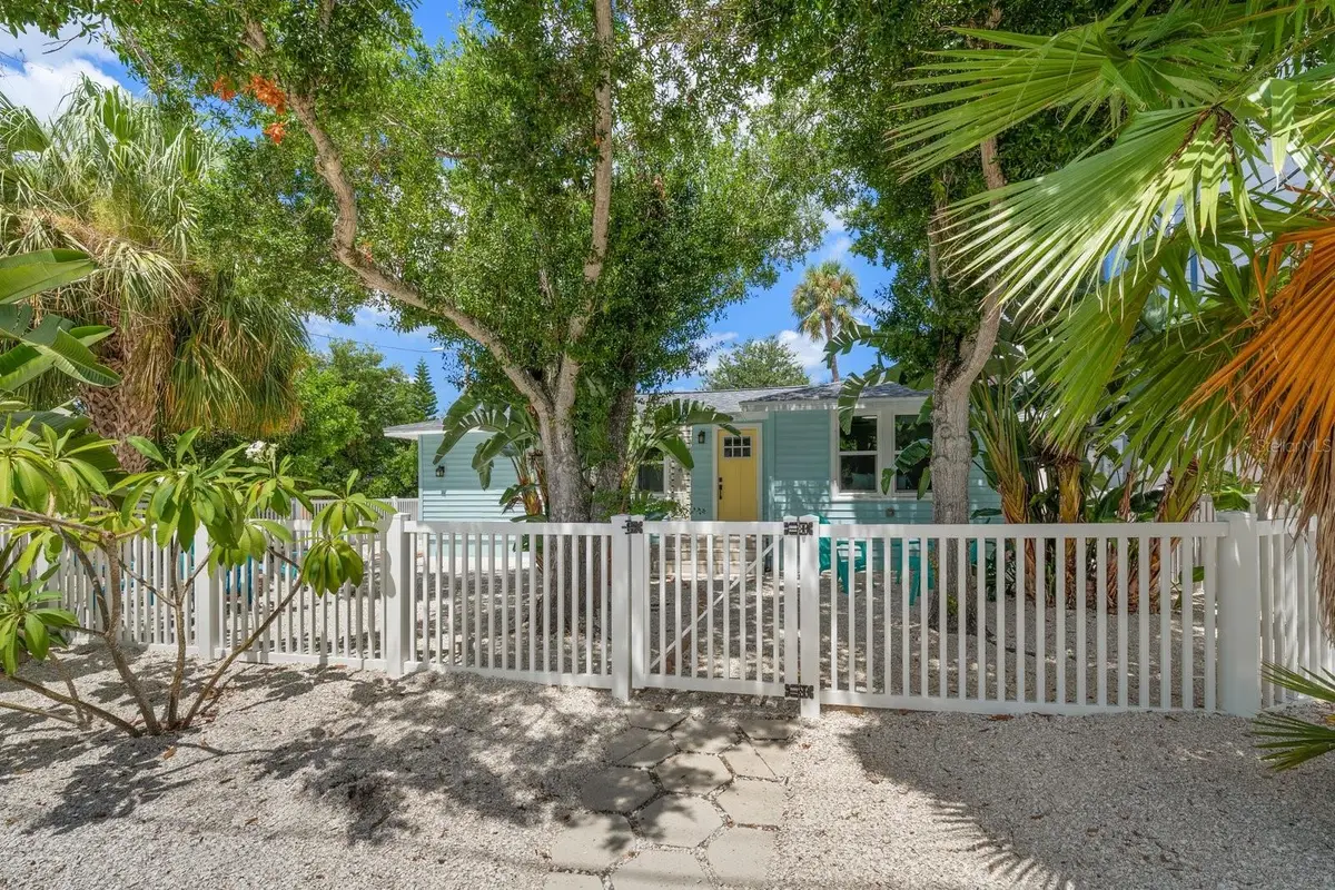 932 Highland Avenue, Dunedin, FL 34698 - #1