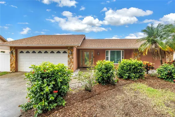9212 Rustic Pines Boulevard W, SEMINOLE, FL 33776