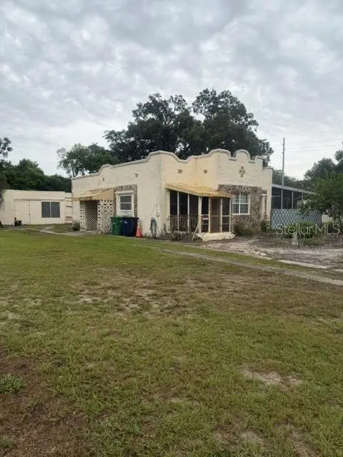 8705 N Wick Place, TAMPA, FL 33604