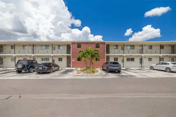 4550 Overlook Drive Ne #155, ST PETERSBURG, FL 33703