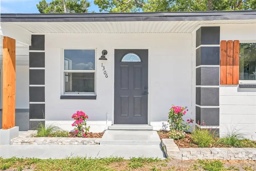 1306 Dartmouth Drive, Bradenton, FL 34207 - #2