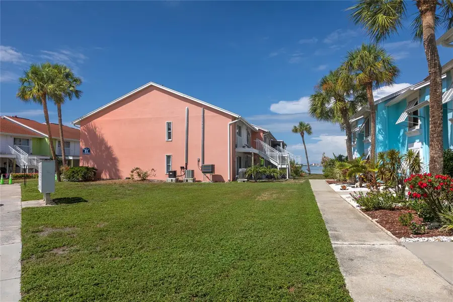 3715 42nd Way S #L, Saint Petersburg, FL 33711 - #3