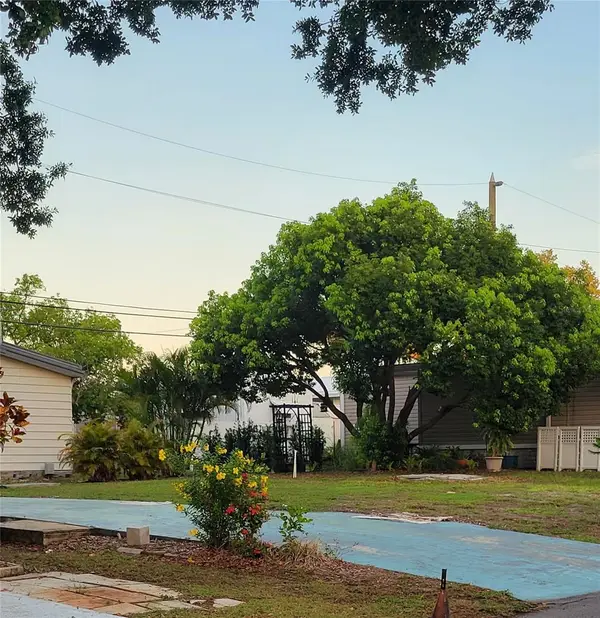 585 Sky Harbor Drive #126, CLEARWATER, FL 33759