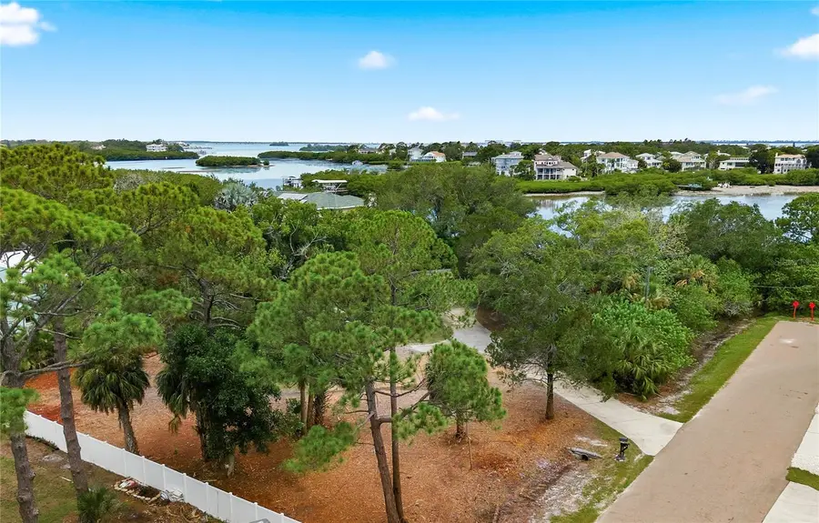 700 Delaware Avenue, Palm Harbor, FL 34683 - #3