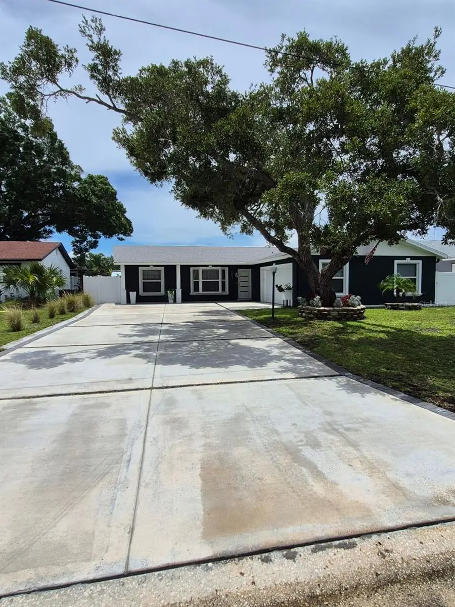 5817 Tampa Shores Boulevard, Tampa, FL 33615 - #1