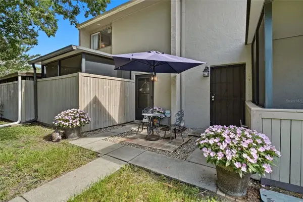 8003 Jasmine Drive #8003, TAMPA, FL 33637