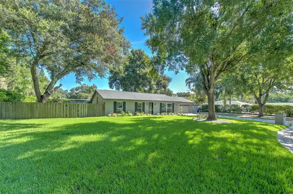 1712 Sakura Drive, VALRICO, FL 33596