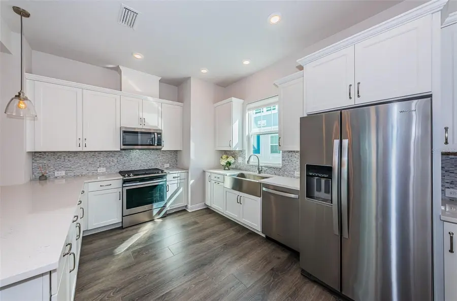 815 Burlington Avenue N, Saint Petersburg, FL 33701 - #3
