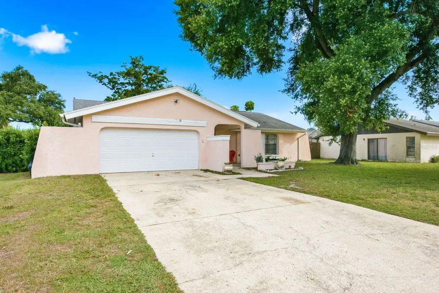 3916 Lake St George Drive, Palm Harbor, FL 34684 - #3
