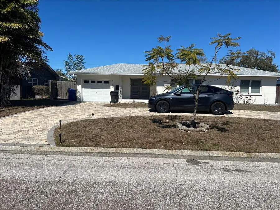4127 28th Avenue N, Saint Petersburg, FL 33713 - #2
