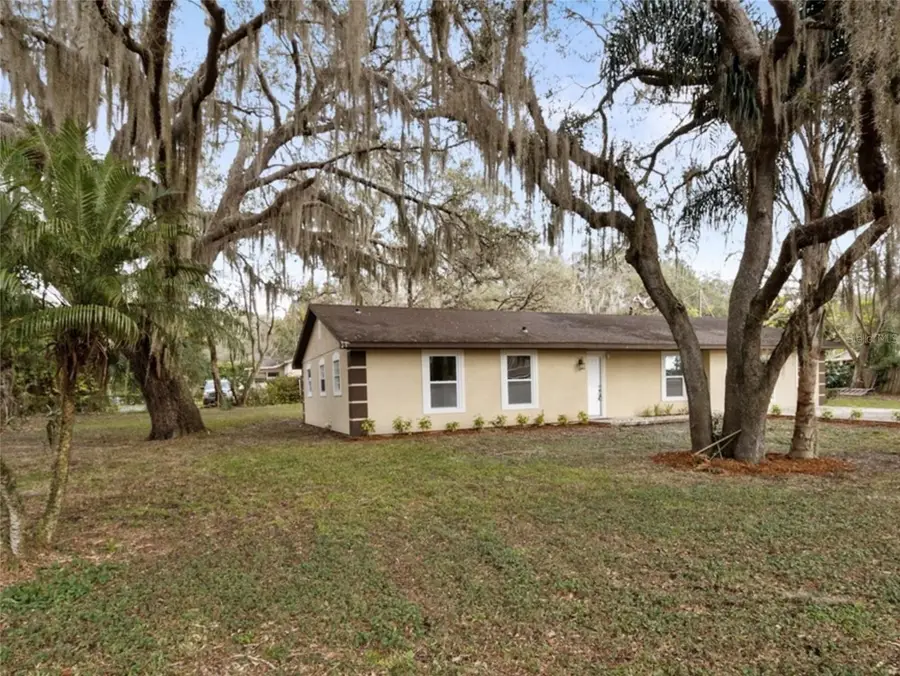 210 Pearl Street, Mascotte, FL 34753 - #3