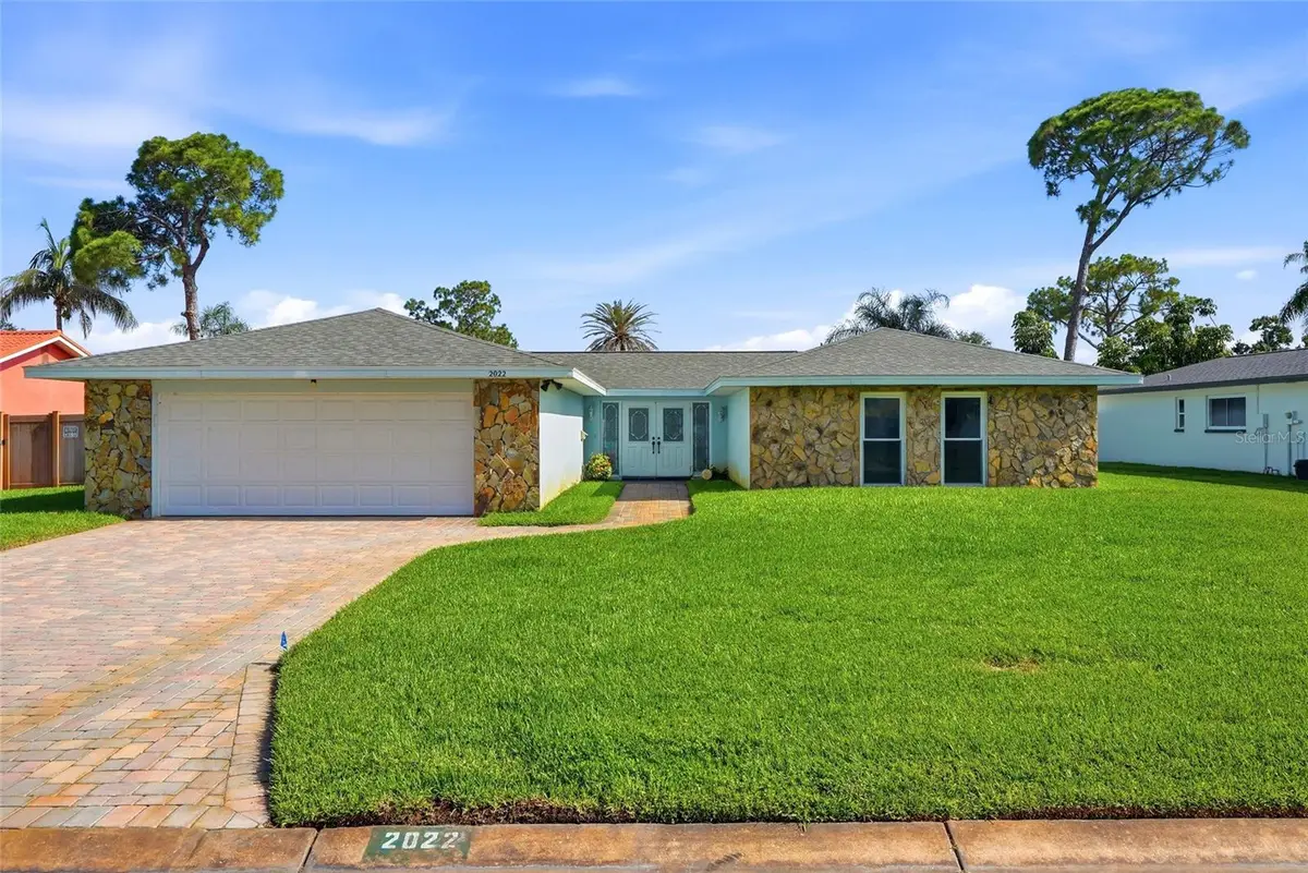 2022 Tanglewood Drive Ne, Saint Petersburg, FL 33702 - #1
