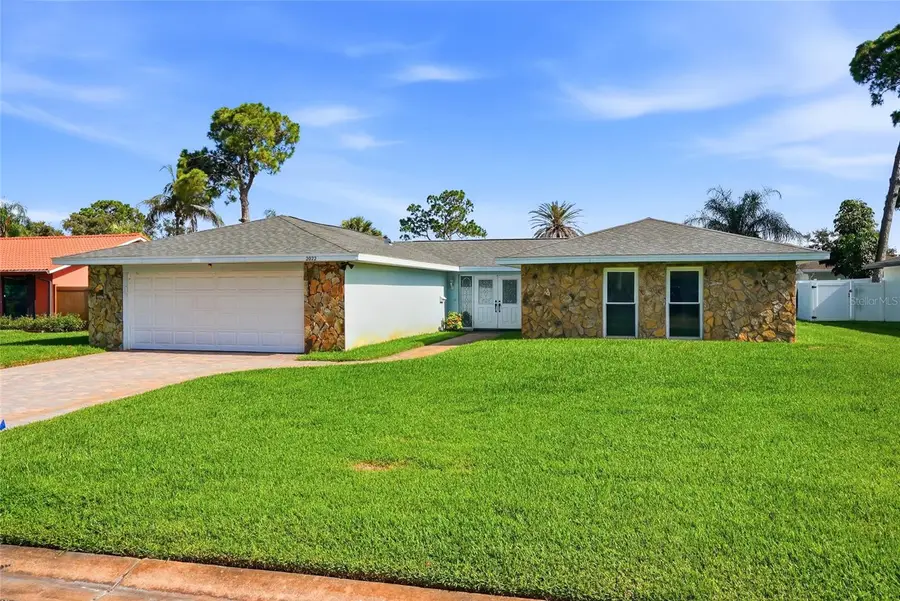 2022 Tanglewood Drive Ne, Saint Petersburg, FL 33702 - #2