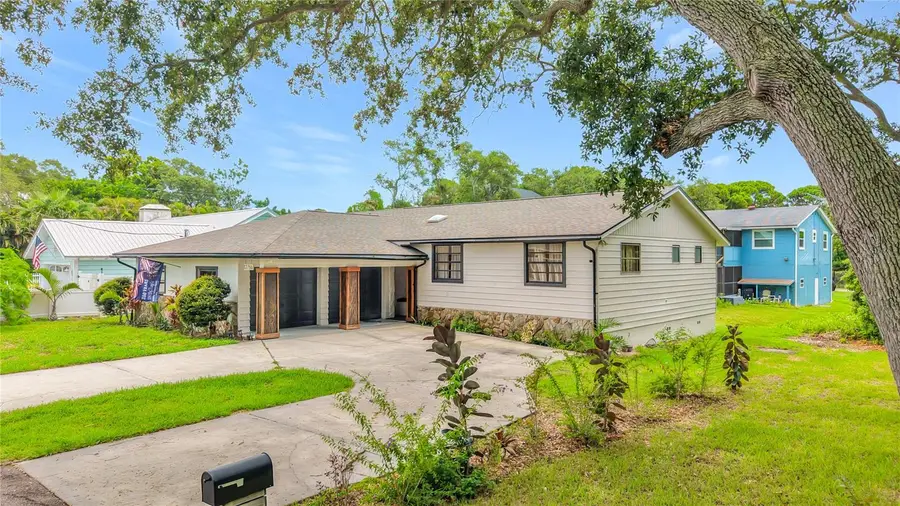 12756 Poinsettia Avenue, Seminole, FL 33776 - #2