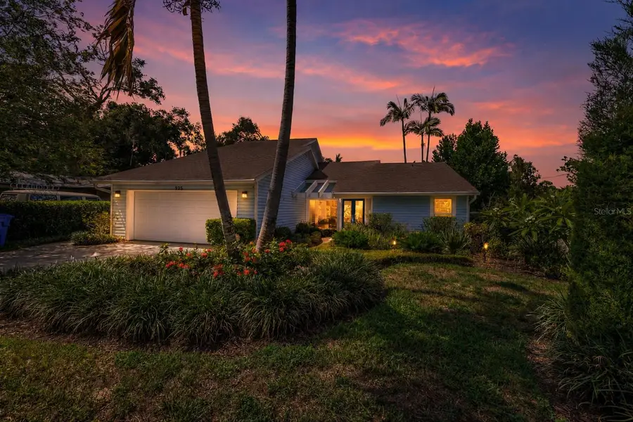 935 42nd Avenue N, Saint Petersburg, FL 33703 - #2