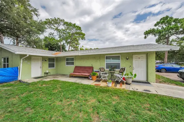 906/908 Lake Palms Drive, LARGO, FL 33771