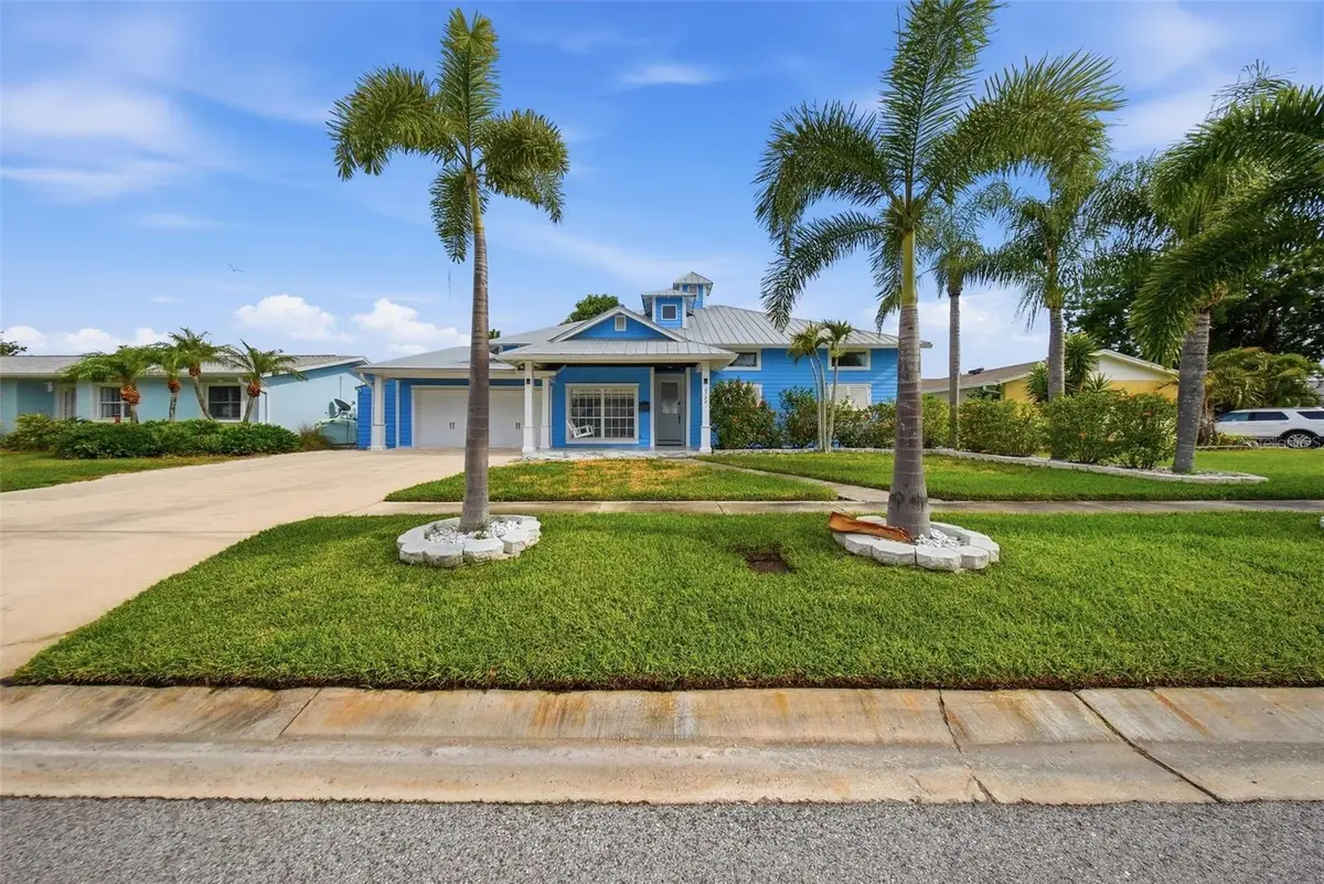 8722 Palisades Drive, Tampa, FL 33615 - #1