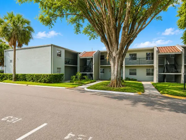 2812 Somerset Park Drive #105, TAMPA, FL 33613
