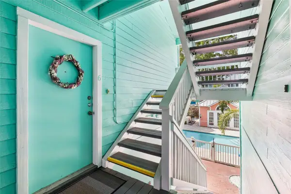 3002 W Cleveland Street #B6, TAMPA, FL 33609