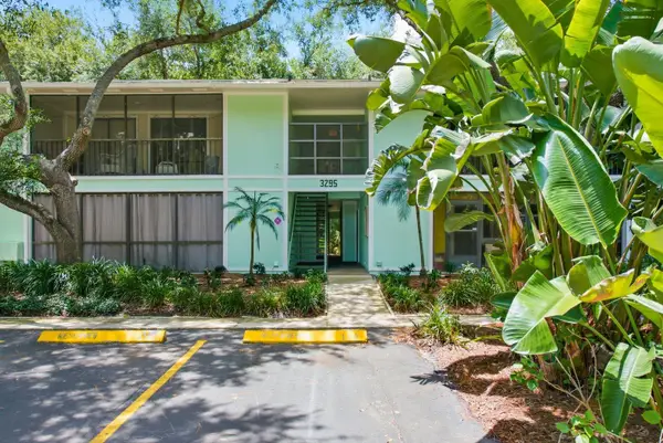 3295 Fox Chase Circle N #207, PALM HARBOR, FL 34683