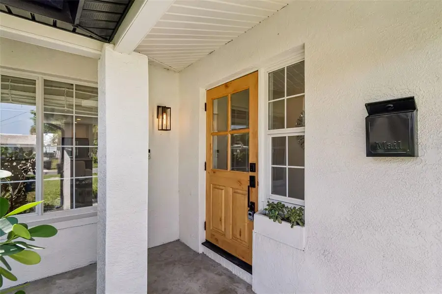 2058 Bayou Grande Boulevard Ne, Saint Petersburg, FL 33703 - #2
