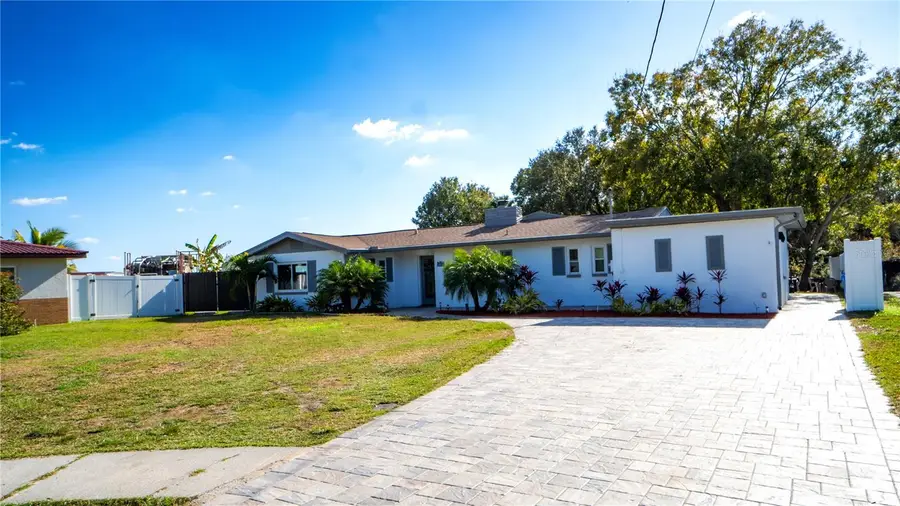 5101 Vinson Drive, Tampa, FL 33610 - #3