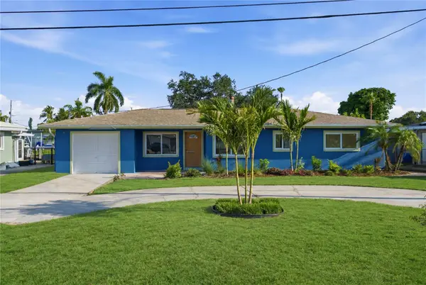 9452 Treasure Lane Ne, ST PETERSBURG, FL 33702
