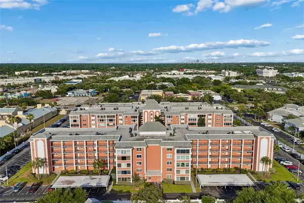 1900 68th Street N #210, ST PETERSBURG, FL 33710