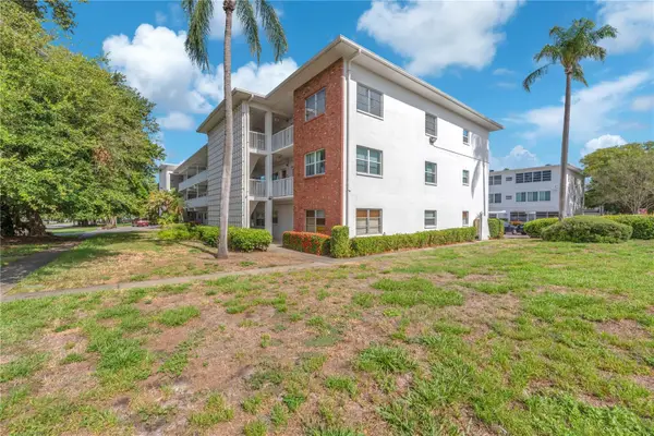 5155 9th Avenue N #211, ST PETERSBURG, FL 33710