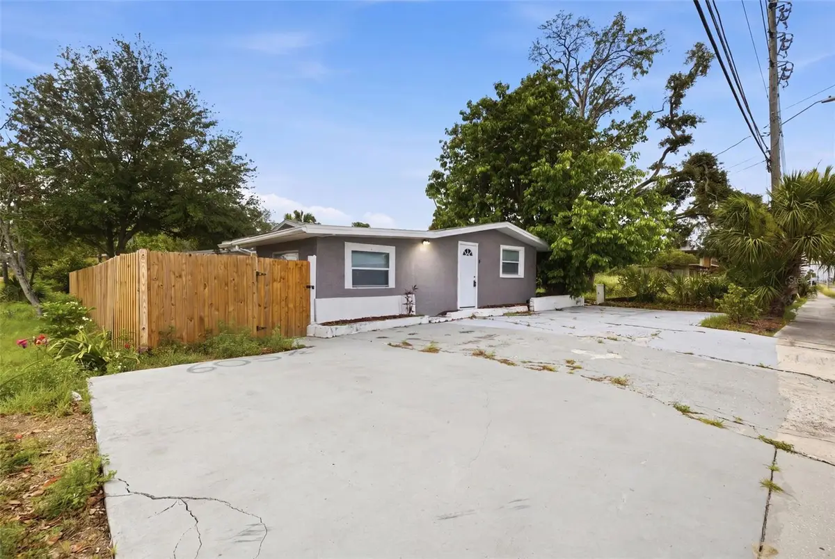 605 S S Disston Ave, Tarpon Springs, FL 34689 - #1