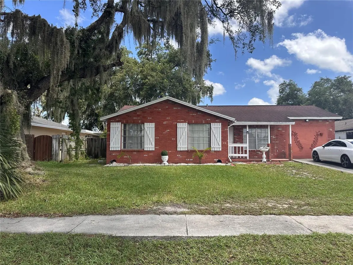 8848 Oak Circle, Tampa, FL 33615 - #1