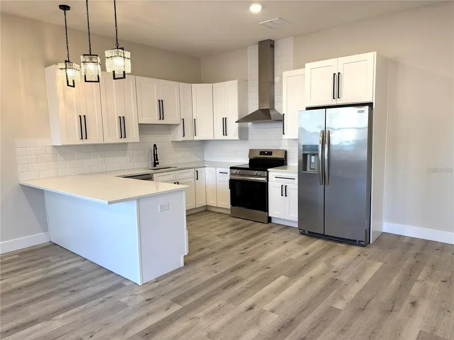 1039 53rd Avenue N, Saint Petersburg, FL 33703 - #2