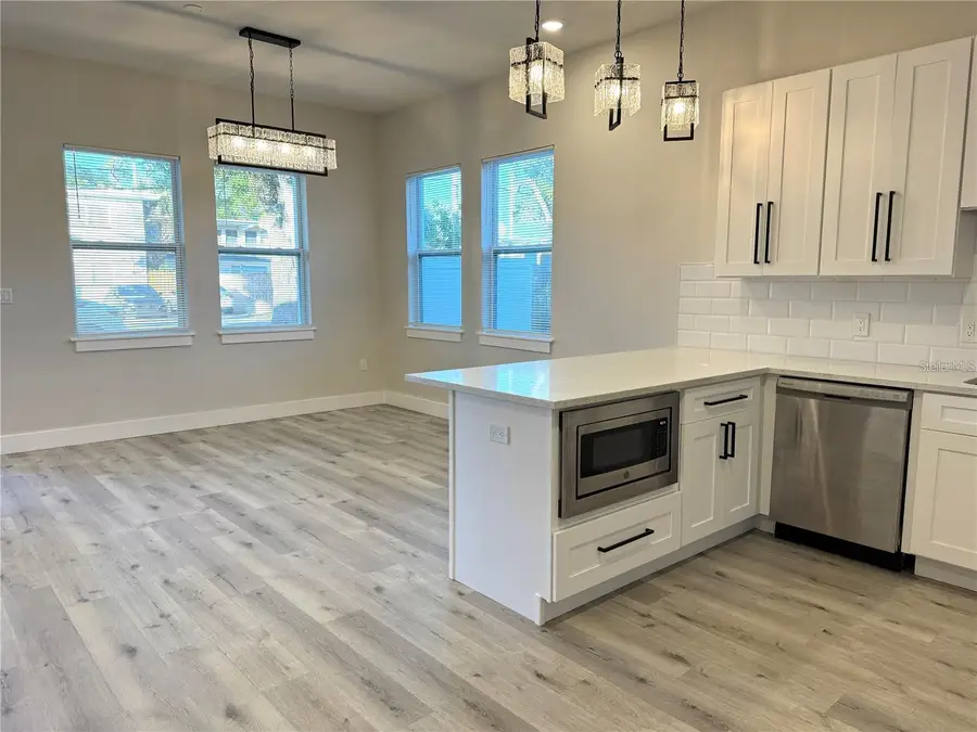 1039 53rd Avenue N, Saint Petersburg, FL 33703 - #3