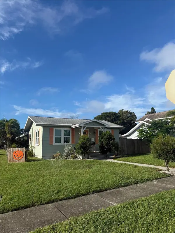 145 NE Lincoln Circle N, ST PETERSBURG, FL 33702