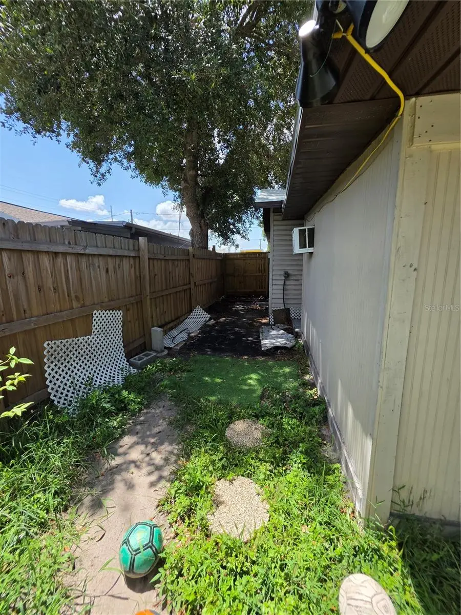 3308 E Mohawk Ave, Tampa, FL 33610 - #2