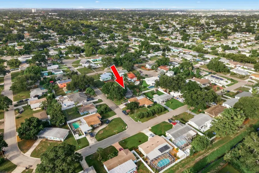 3280 56th Way N, Saint Petersburg, FL 33710 - #2
