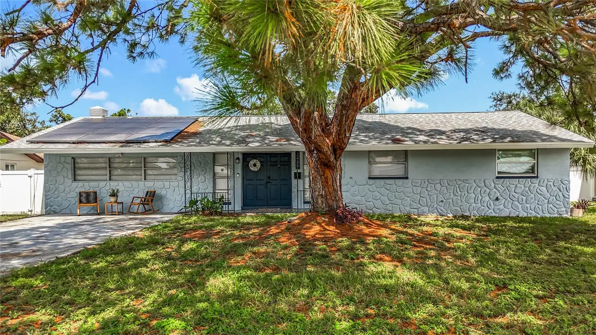 2449 66th Avenue S, Saint Petersburg, FL 33712 - #1
