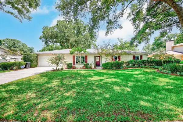 911 Woodcliff Avenue, TAMPA, FL 33613