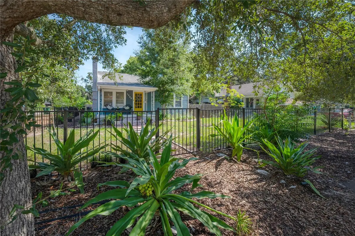 1300 E Henry Avenue, Tampa, FL 33604 - #1