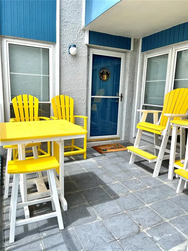 315 Medallion Boulevard #H, MADEIRA BEACH, FL 33708