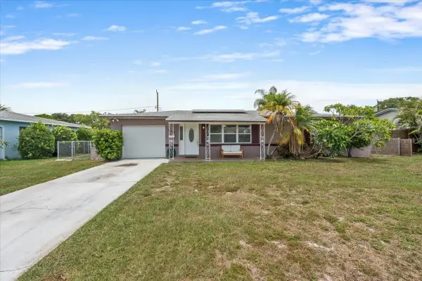 5399 24th Terrace N, ST PETERSBURG, FL 33710