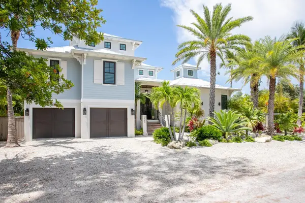 220 N Harbor Drive, BRADENTON BEACH, FL 34217