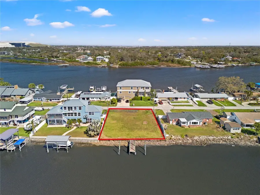 8603 Magnolia Street, Gibsonton, FL 33534 - #2