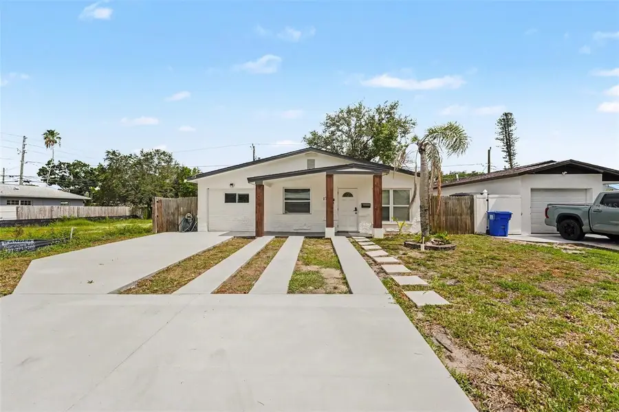 1778 New Hampshire Avenue Ne, Saint Petersburg, FL 33703 - #3