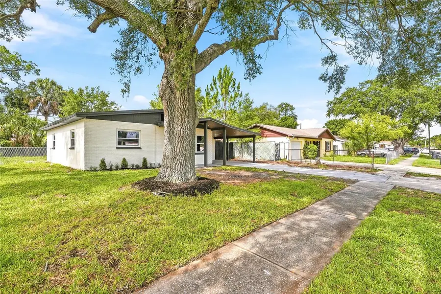 8118 Tanglewood Lane, Tampa, FL 33615 - #3
