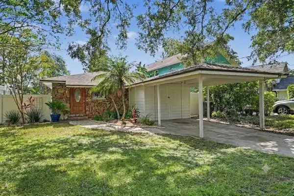 12320 Woodleigh Avenue, TAMPA, FL 33612