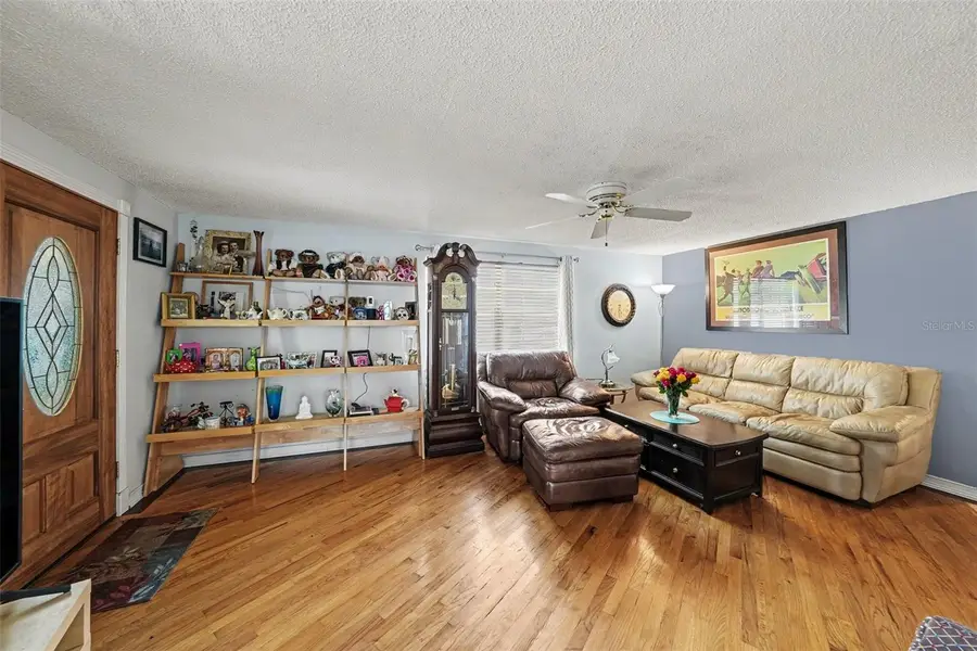 12320 Woodleigh Avenue, Tampa, FL 33612 - #2