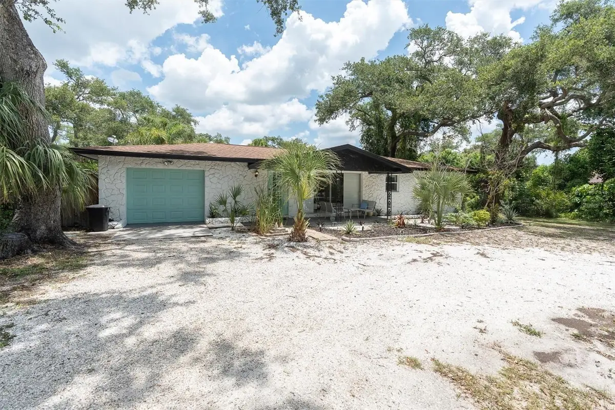 4986 Woodland Drive, Saint Petersburg, FL 33708 - #1