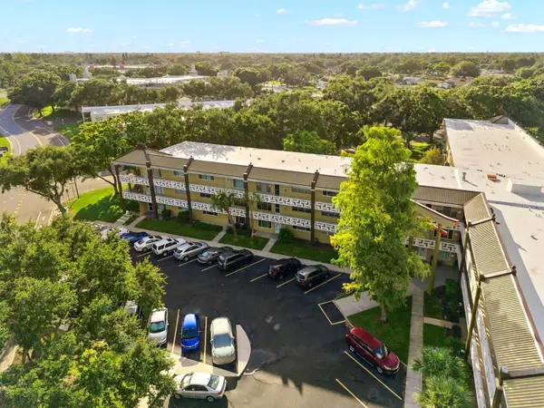 2416 World Parkway Boulevard #26, CLEARWATER, FL 33763
