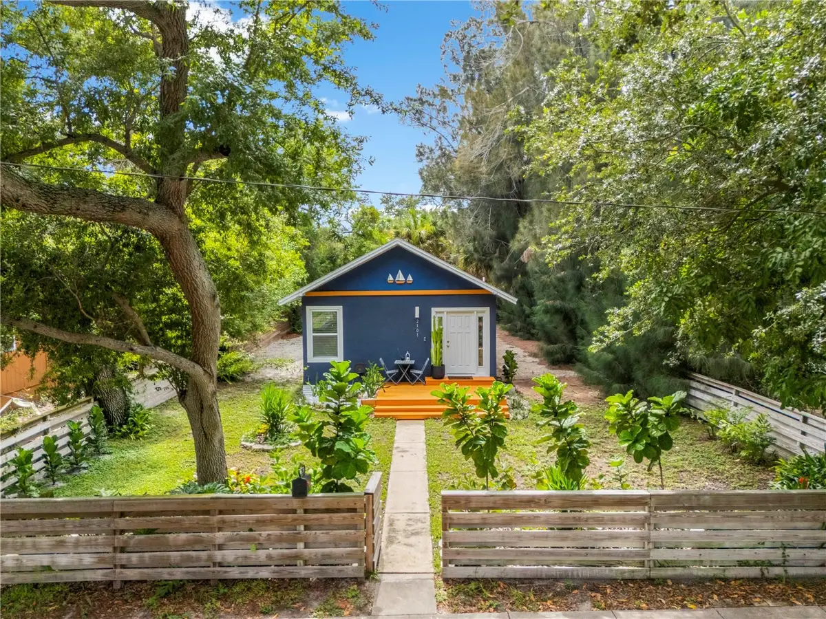 2101 43rd Street S, Saint Petersburg, FL 33711 - #1